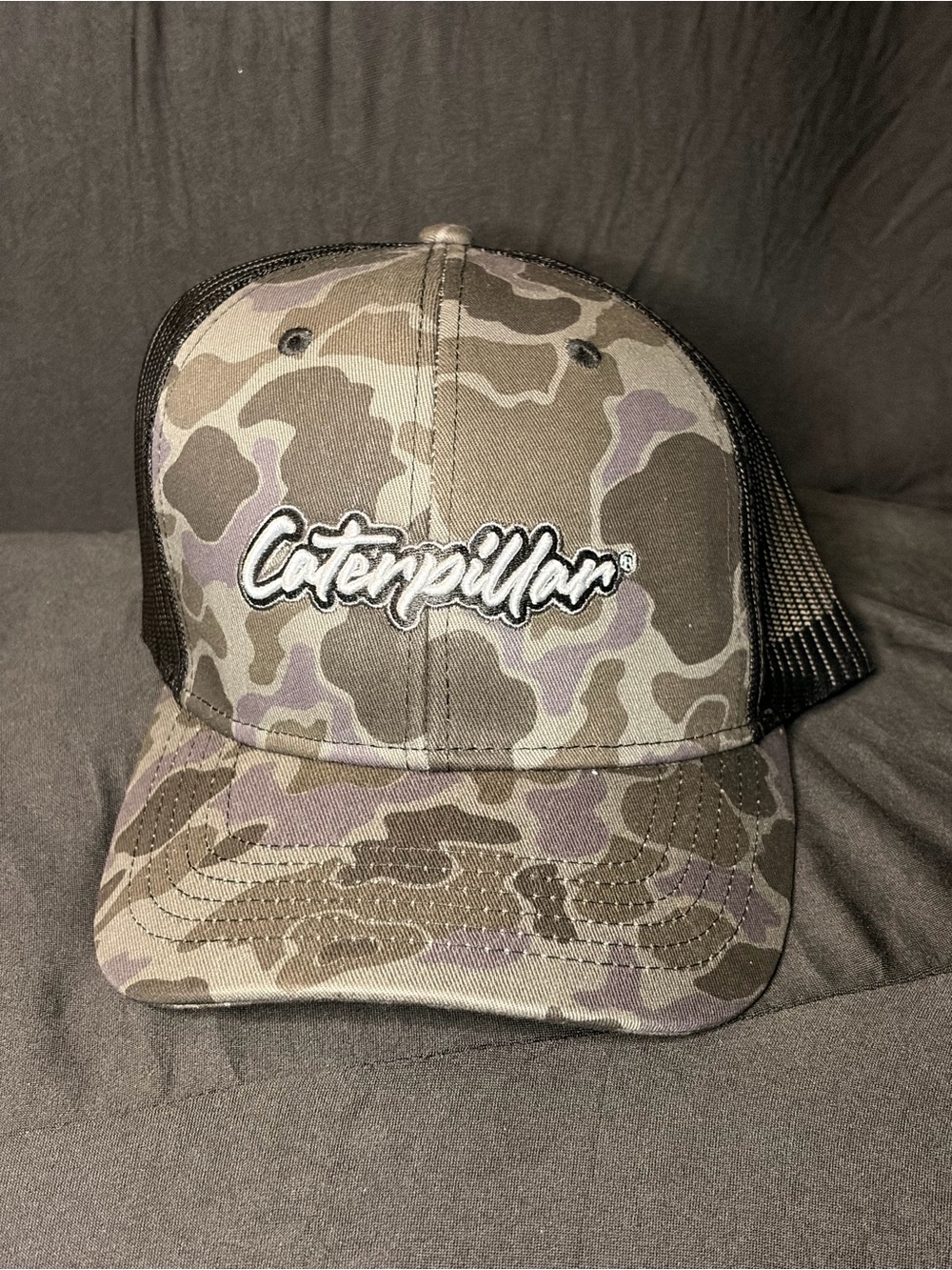 Reptile Catapillar Cap